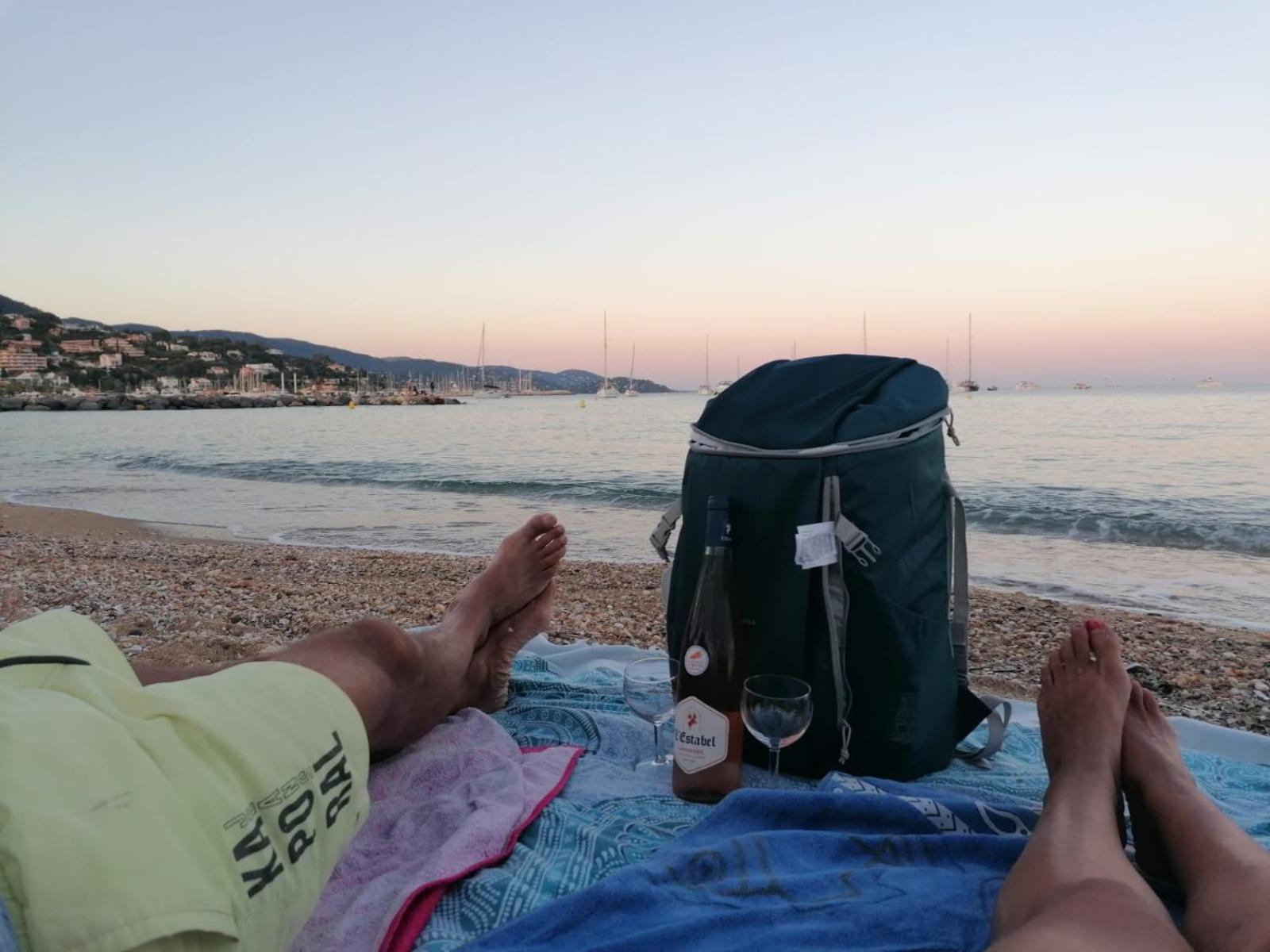 Studio Avec Coin Nuit, 100 M De La Mer เลอลาวองดูว์ ภายนอก รูปภาพ